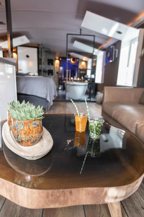 Hotel Wellnessboat De Michiel De Ruyter Groninga Esterno foto