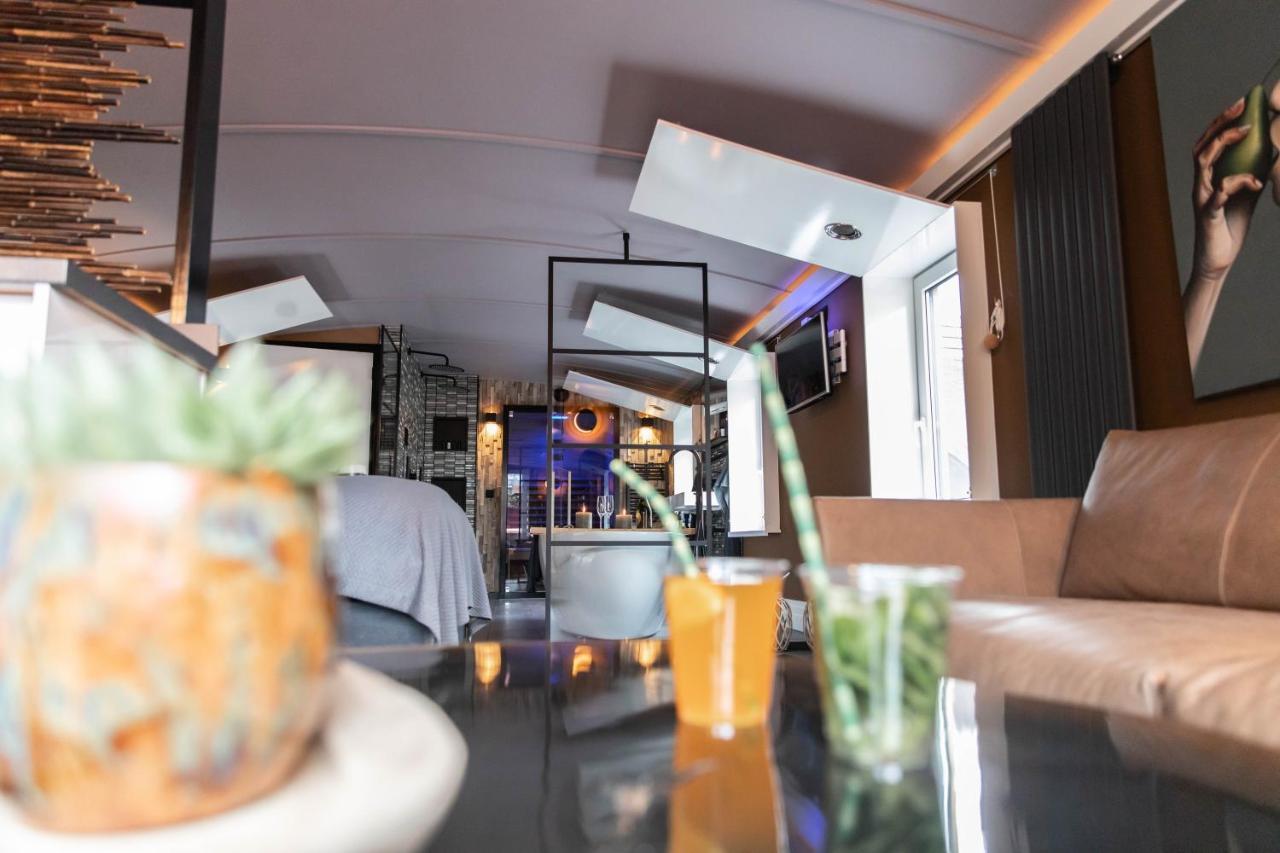 Hotel Wellnessboat De Michiel De Ruyter Groninga Esterno foto
